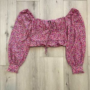 Puffy sleeve floral top